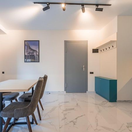 Luxury X By Umbrella Aparthotel Tbilisi ภายนอก รูปภาพ