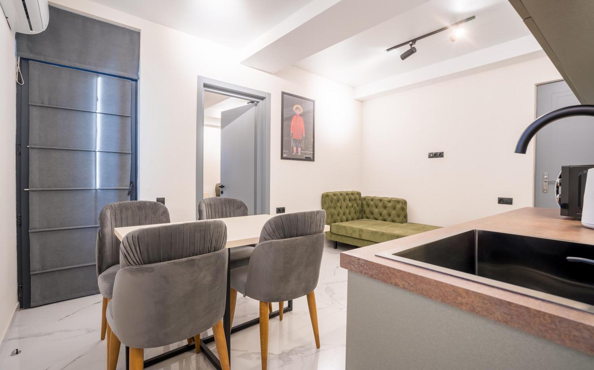 Luxury X By Umbrella Aparthotel Tbilisi ภายนอก รูปภาพ